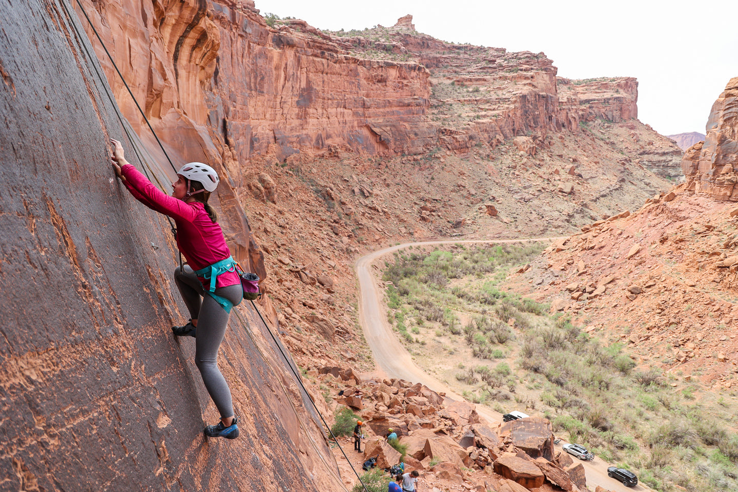 tents for rock climbing Moab Climbing, Adventure & Yoga Retreat | Women's Rock Climbing